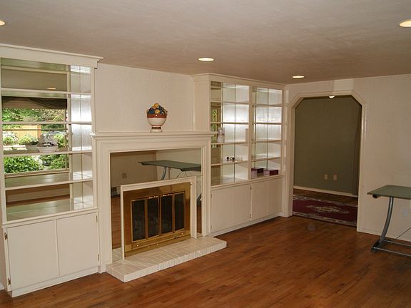 3rd image of 6603 Linwood Ln SW
