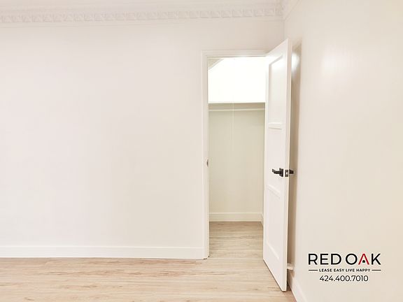 5th image of 330 N Ogden Dr #332