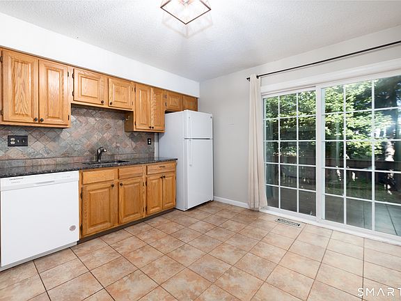 4th image of 380 Hitchcock Road #218