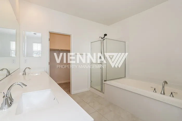 2442 Buzz Aldrin Way — Photo 10