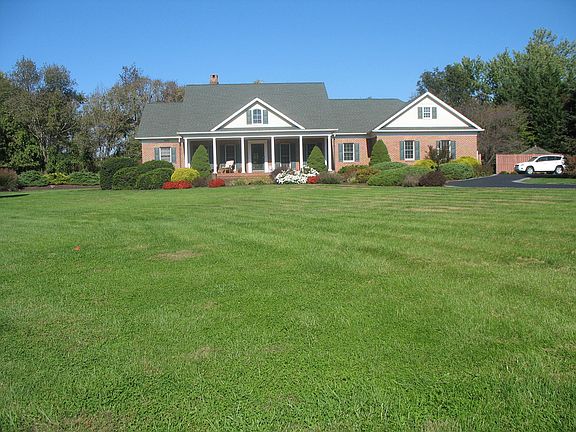 2nd image of 225 Elk Branch Dr