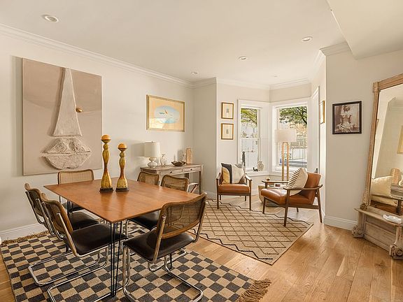 3rd image of 300 5th St Unit Garden