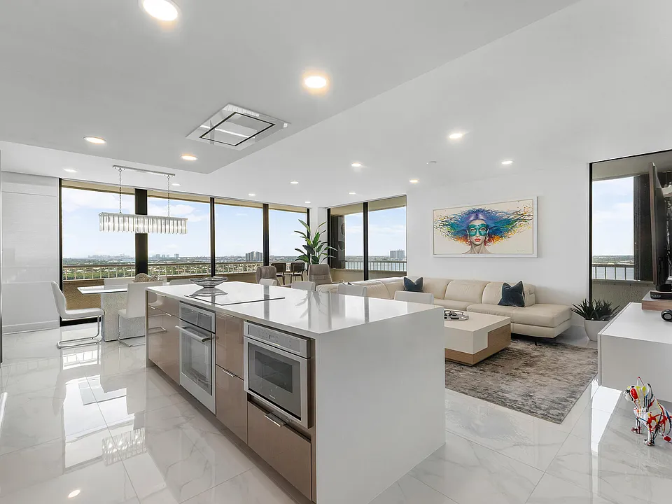 5280 N Ocean Dr #16E