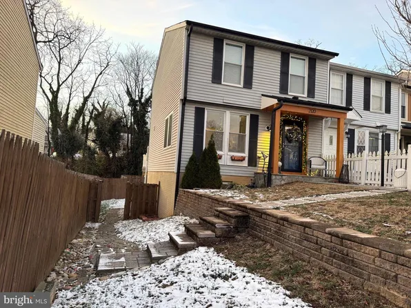 2120 S Lowell St, Arlington, VA 22204