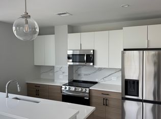 25 Brook St #203, Jersey City, NJ 07302