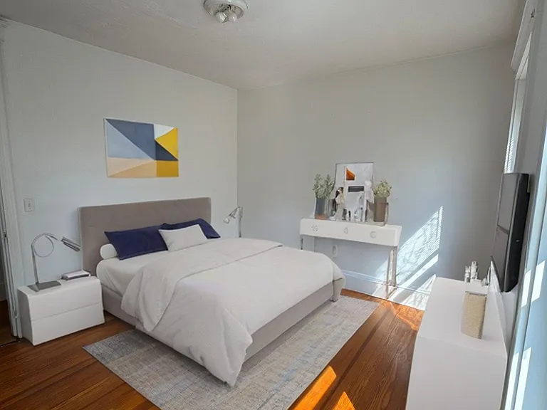 12-14 Lyndhurst St #2A — Photo 4