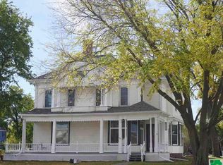 302 E Main St, Elk Point, SD 57025