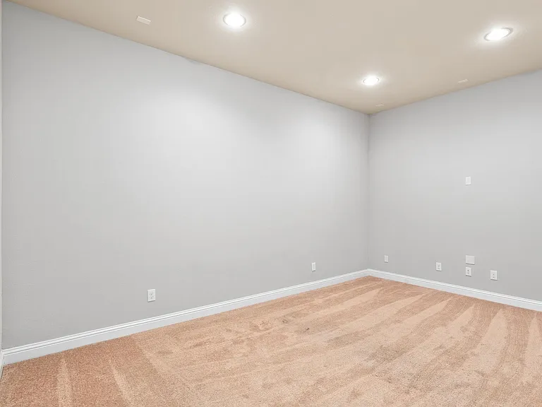 9615 Eden Ridge Ln — Photo 24