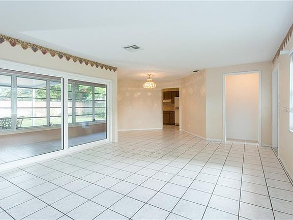 5th image of 5745 6th Way S