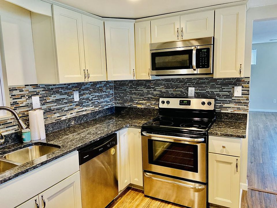 1st image of 1032 Cedar Forest Dr