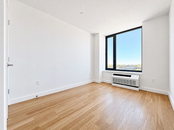 4th image of 409 Eastern Pkwy #1007