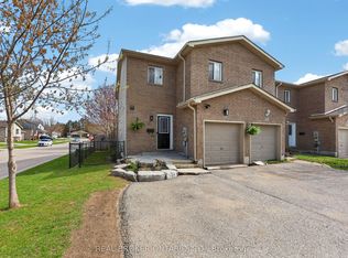 131 James St E, Orillia, ON L3V 1L7