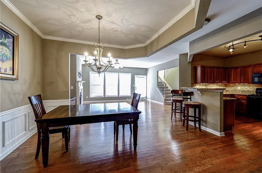 3 bed, 2.5 bath, 1980 sqft, $2,500 — Photo 4