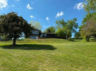 212 Hillcrest Dr, Princeton, WV 24740