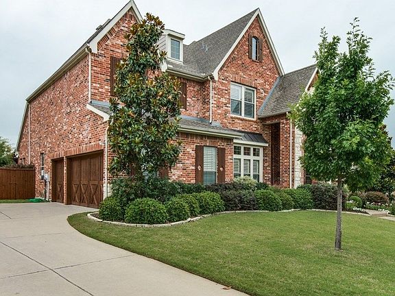 3rd image of 2628 Camille Dr