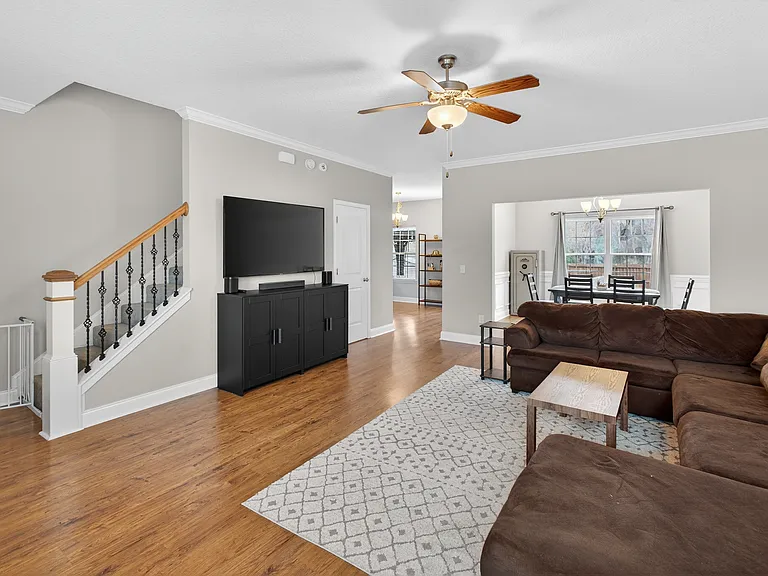 245 Alcott Cir — Photo 8