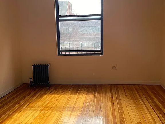 3rd image of 217 E 86th St APT 5A