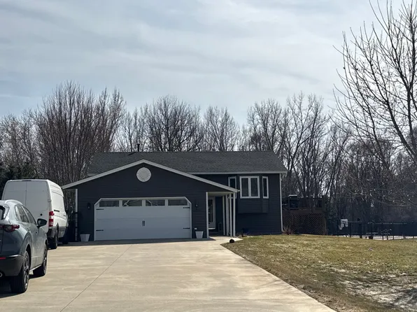 6813 97th St NE, Monticello, MN 55362