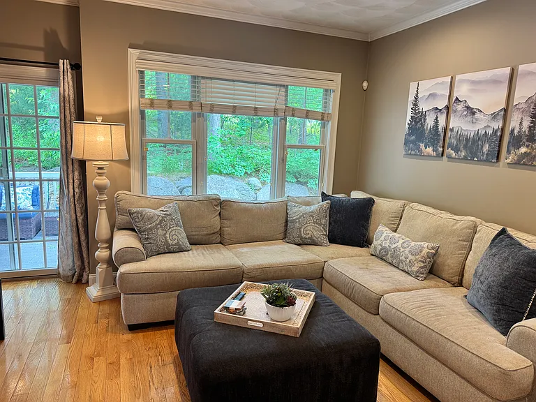 1 Santini St #J — Photo 8