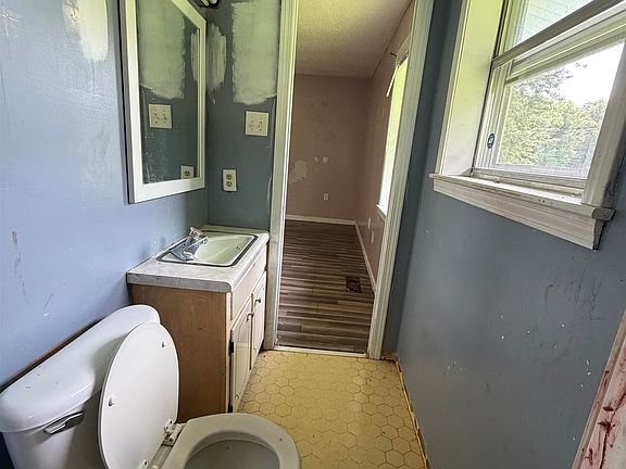 4th image of 1343 Joe Joyner Rd