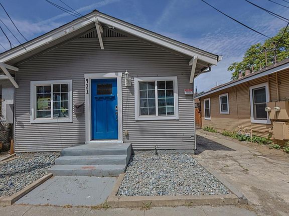 3rd image of 421 Elizabeth St