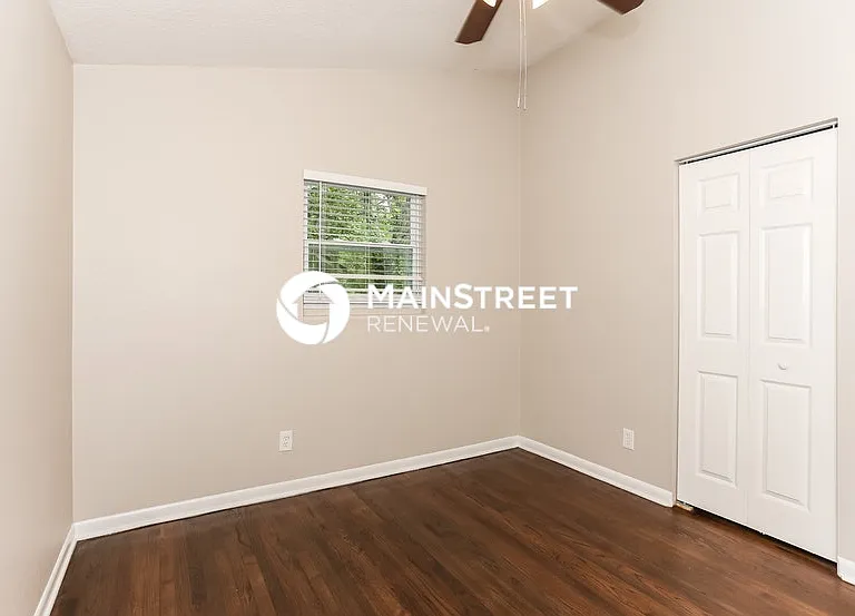 7806 Delaroche Dr — Photo 9