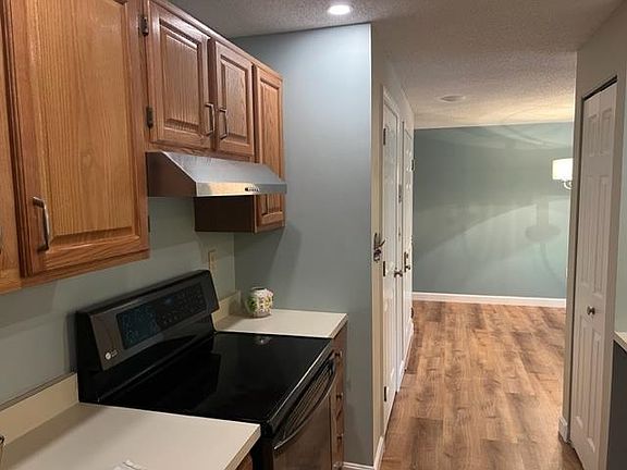 4th image of 11 Bartemus Trl APT 202