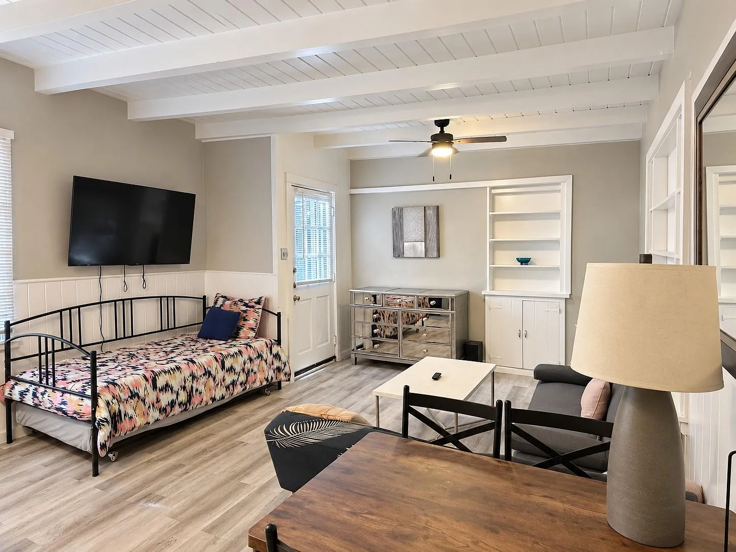 2 bed, 2.0 bath, 1000 sqft, $2,100 — Photo 4