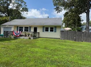 47 Midway St, Patchogue, NY 11772