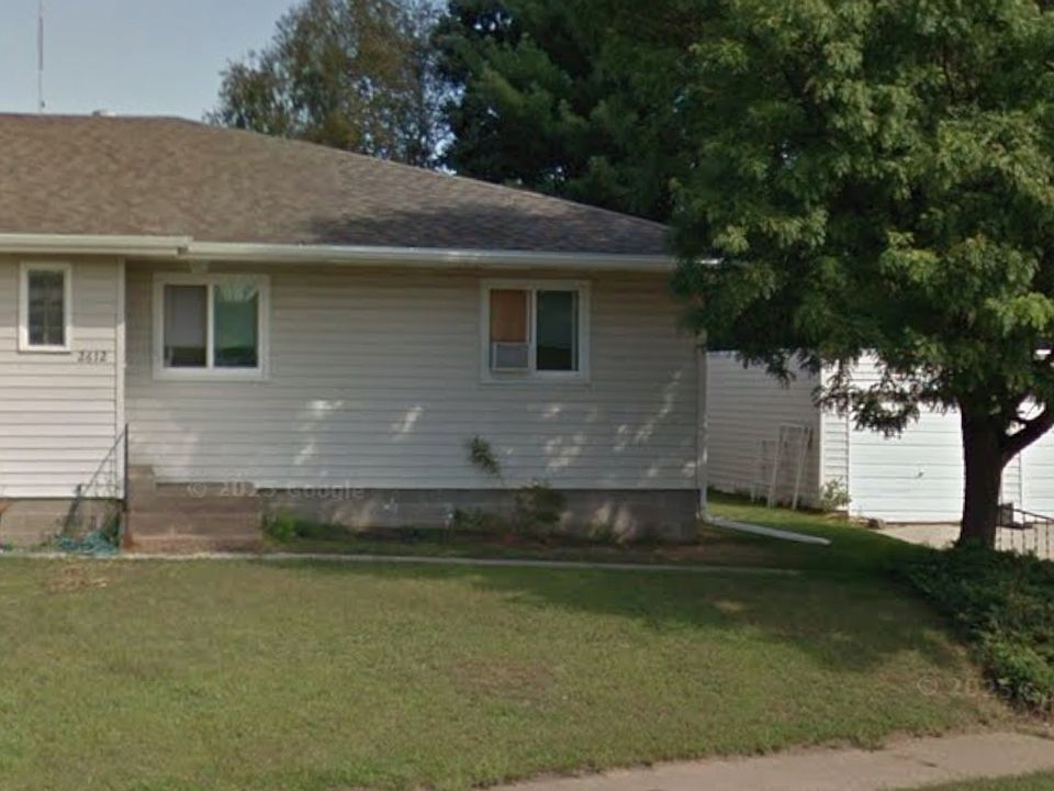 1st image of 2612 Henry Ave #Eau