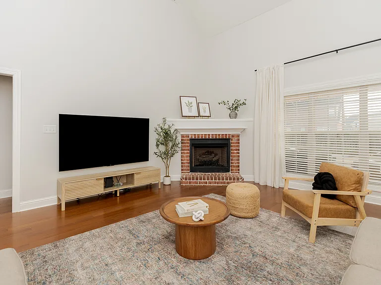 108 Barossa Ct — Photo 17