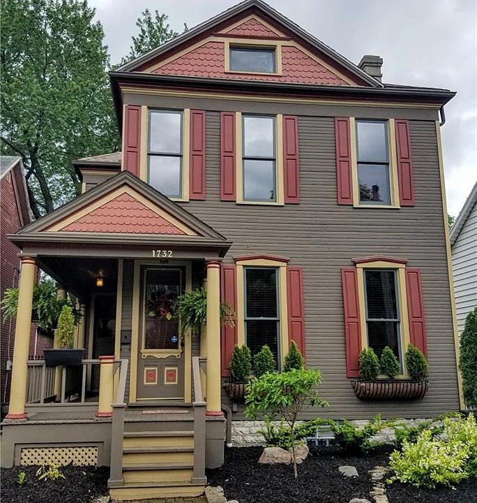 1st image of 1732 E 4th St