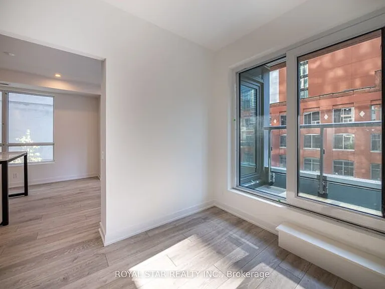 108 Peter St #518 — Photo 15