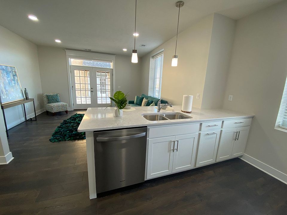 1st image of 13044 Montauk Ct #103