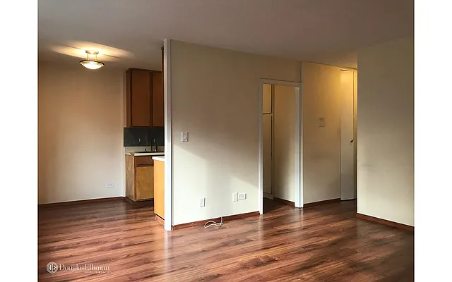 Rented by Douglas Elliman | media 14
