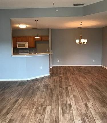 3rd image of 785 Oakleaf Plantation Pkwy Unit 334