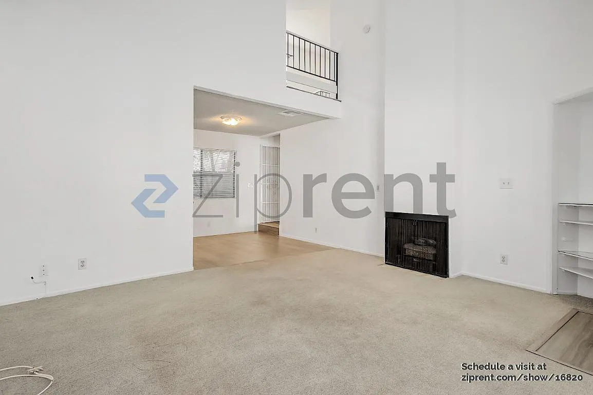 2 bed, 1.5 bath, 1000 sqft, $2,894 — Photo 3