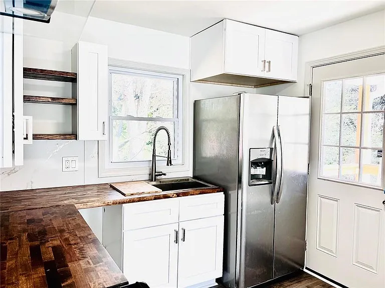1122 Elaine Dr #A — Photo 5