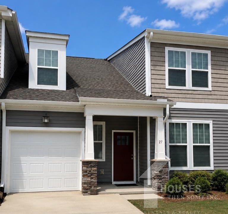 1st image of 27 Creekhaven Ln
