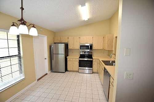 1st image of 5420 Viburnum Cir