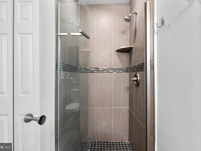 13304 Kilmarnock Way #4-A — Photo 26