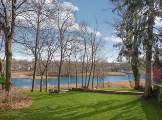 725 Stuart Ave, Mamaroneck, NY 10543