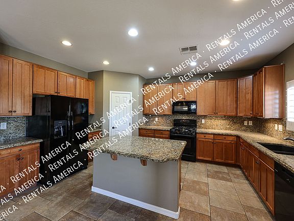 4th image of 26462 N 165th Dr
