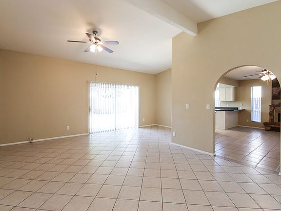 3rd image of 2225 E Pueblo Ave