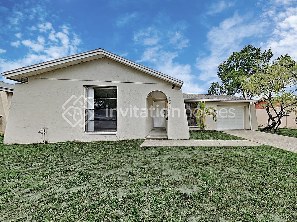 1st image of 10211 Bonnie Bay Ct