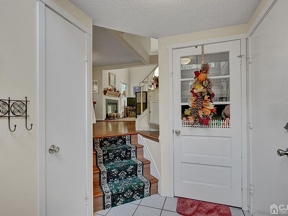 4th image of 116 Bonnie Dr #1
