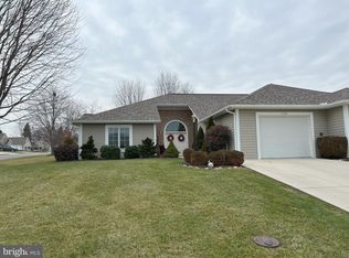2361 Aronimink Cir, Fayetteville, PA 17222