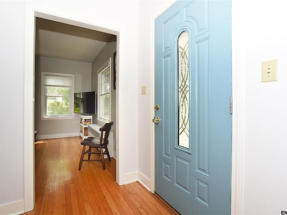 1st image of 75 Hyde Blvd