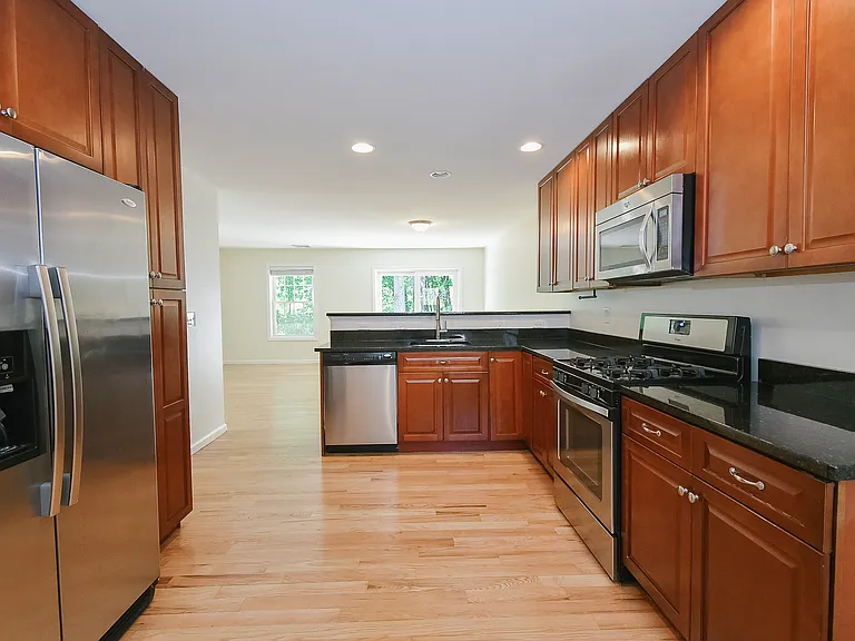 2118 Meriden Waterbury Tpke #16 — Photo 8