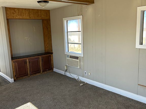 5th image of 4435 N David Dr
